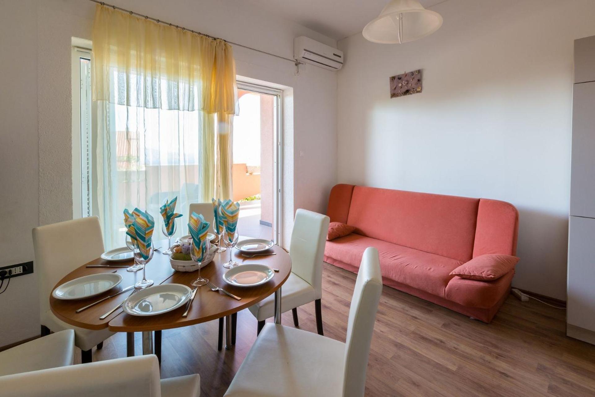 Apartments Tomica Нови Винодолски Екстериор снимка