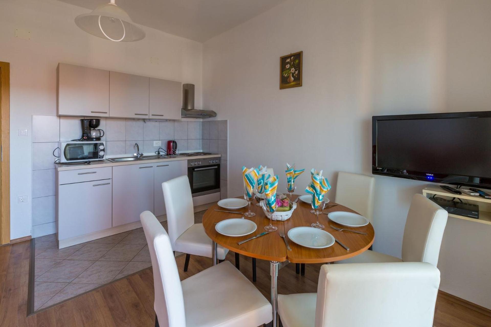 Apartments Tomica Нови Винодолски Екстериор снимка
